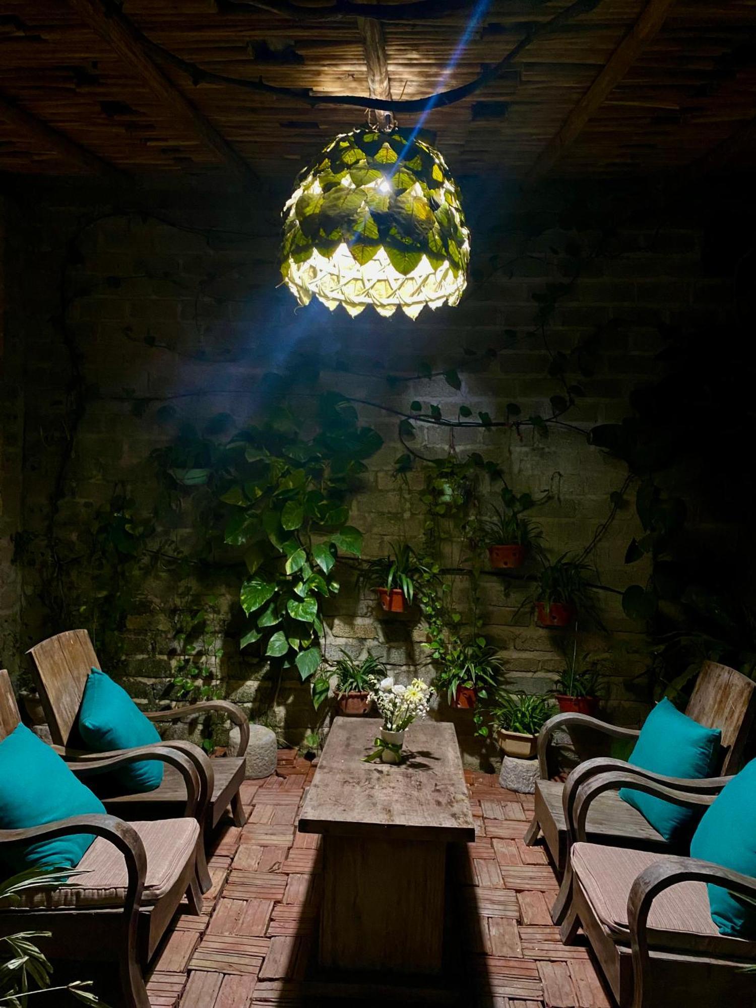 Nha Lua Homestay Ниньбинь Экстерьер фото