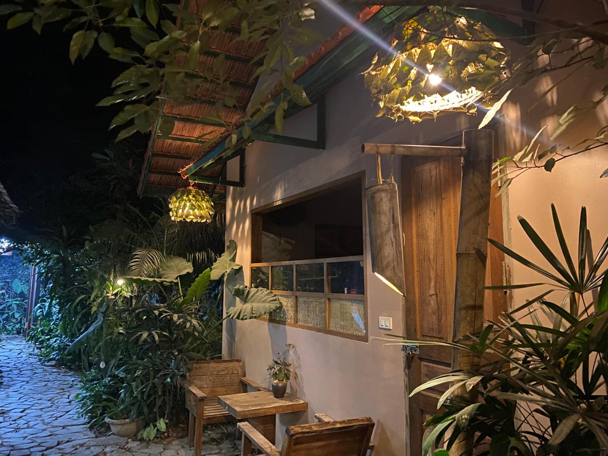 Nha Lua Homestay Ниньбинь Экстерьер фото
